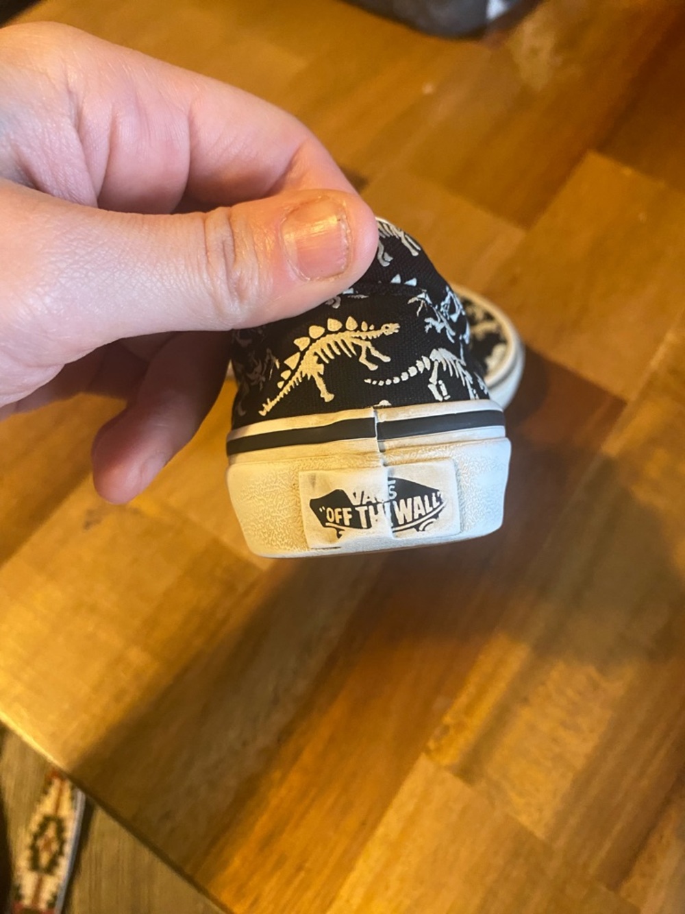 Vans - Picture 2 of 5